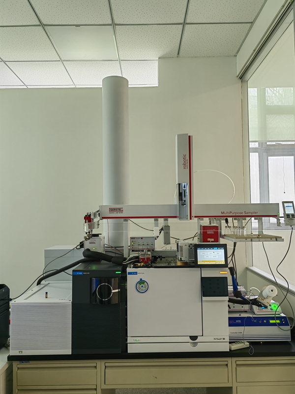 气质联用仪器-照片2_副本.jpg